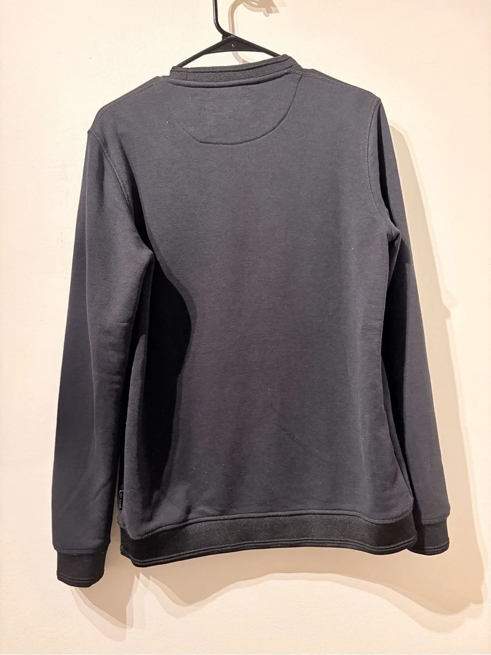 Ted Baker Mens Black Embossed Logo Crewneck Sweatshirt Size 2 US Small